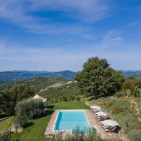 Villa In Umbria With Saltwater Pool