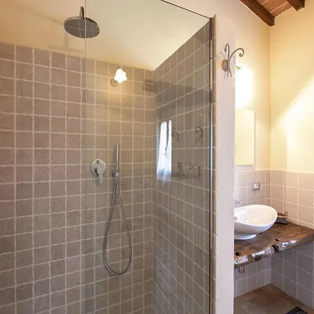 度假居 Villa In Umbria With Saltwater Pool *