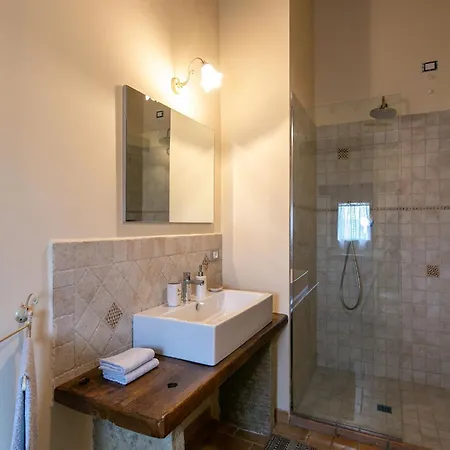 度假居 Villa In Umbria With Saltwater Pool